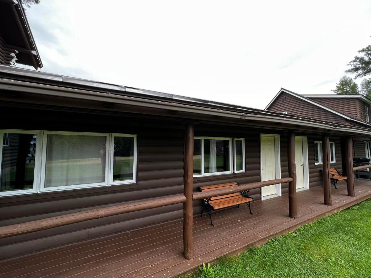 Unity Sky Lodge Jackman Exterior photo